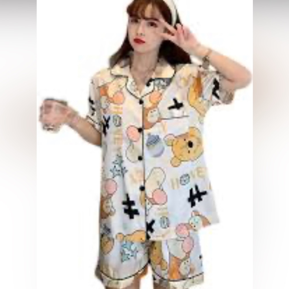 NWOT Satin  pyjama Winnie the Pooh set top and bottom size S